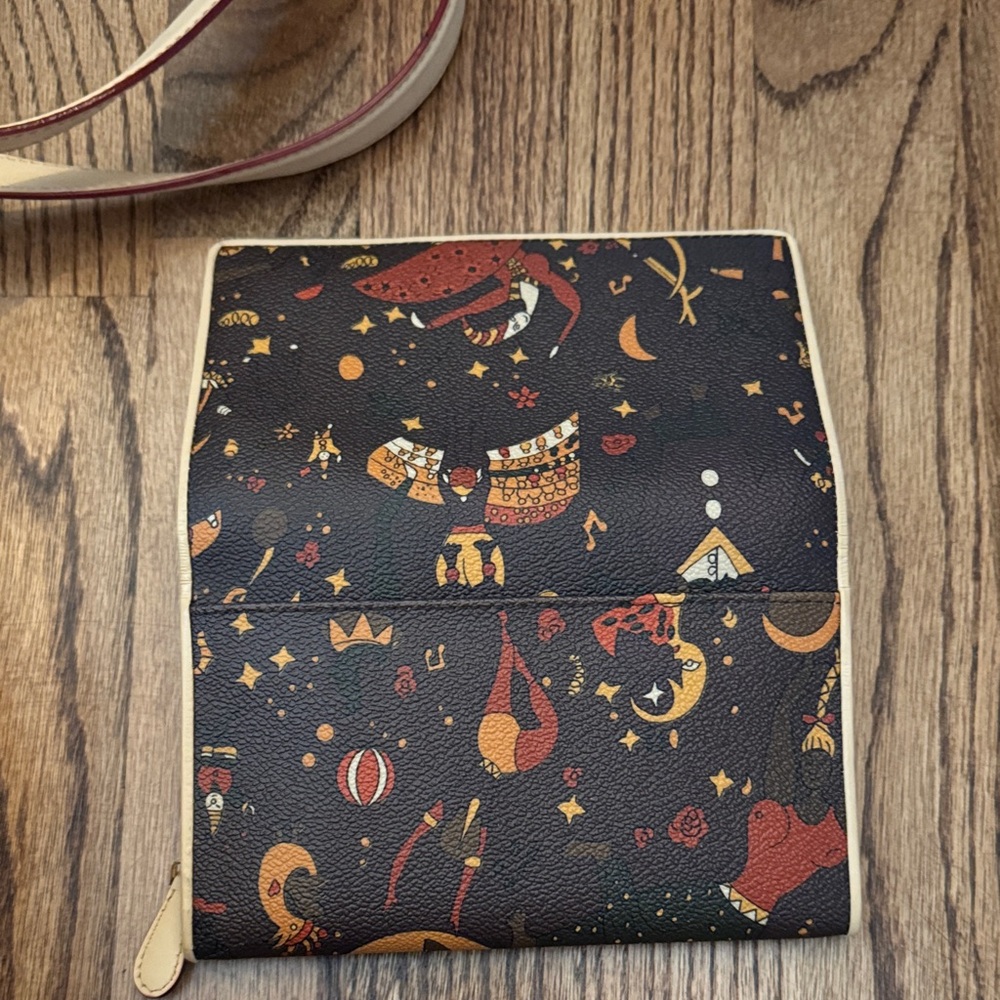 Piero Guidi Black and Red Graphic Wallet - Picture 5 of 5